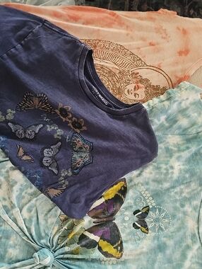 Lucky Brand 3 T-shirts